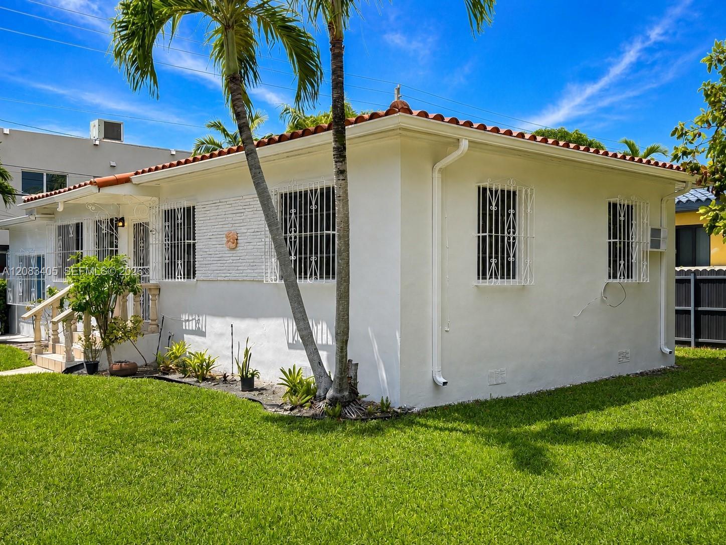 700 SW 51st Ave, Miami FL 33134 photo 2