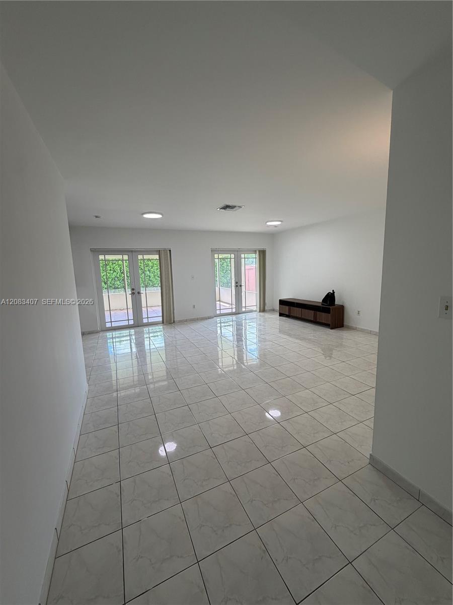 1731 SW 103rd Ave, Miami FL 33165 photo 2