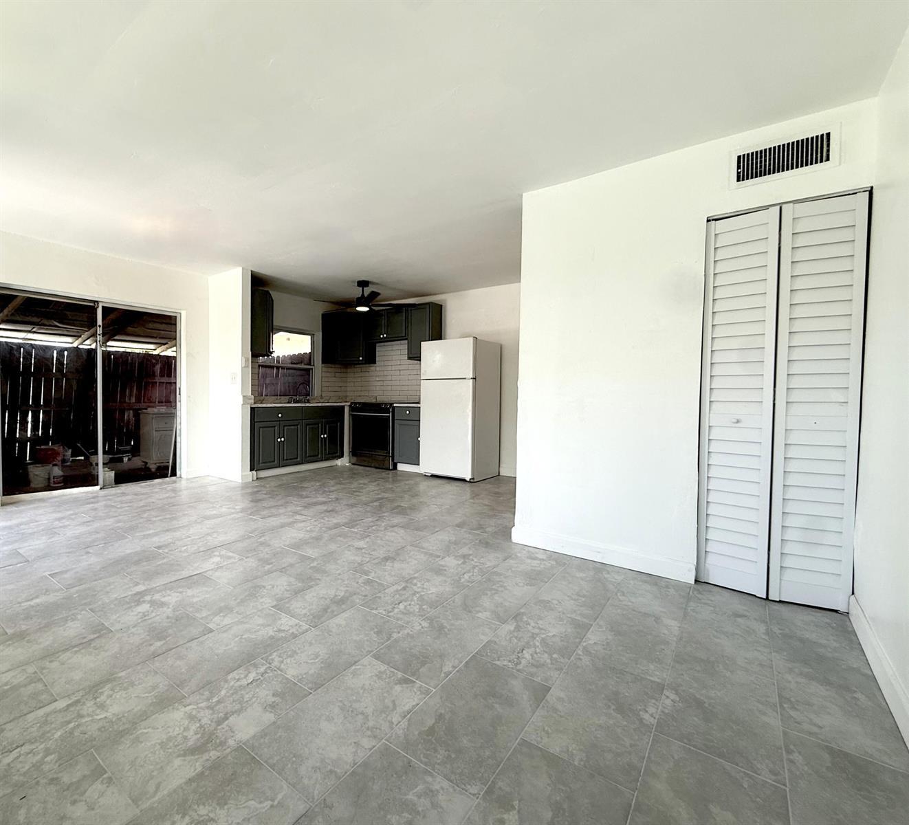 3100 NW 4th Avenue Apt 3, Pompano Beach FL 33064 photo 2