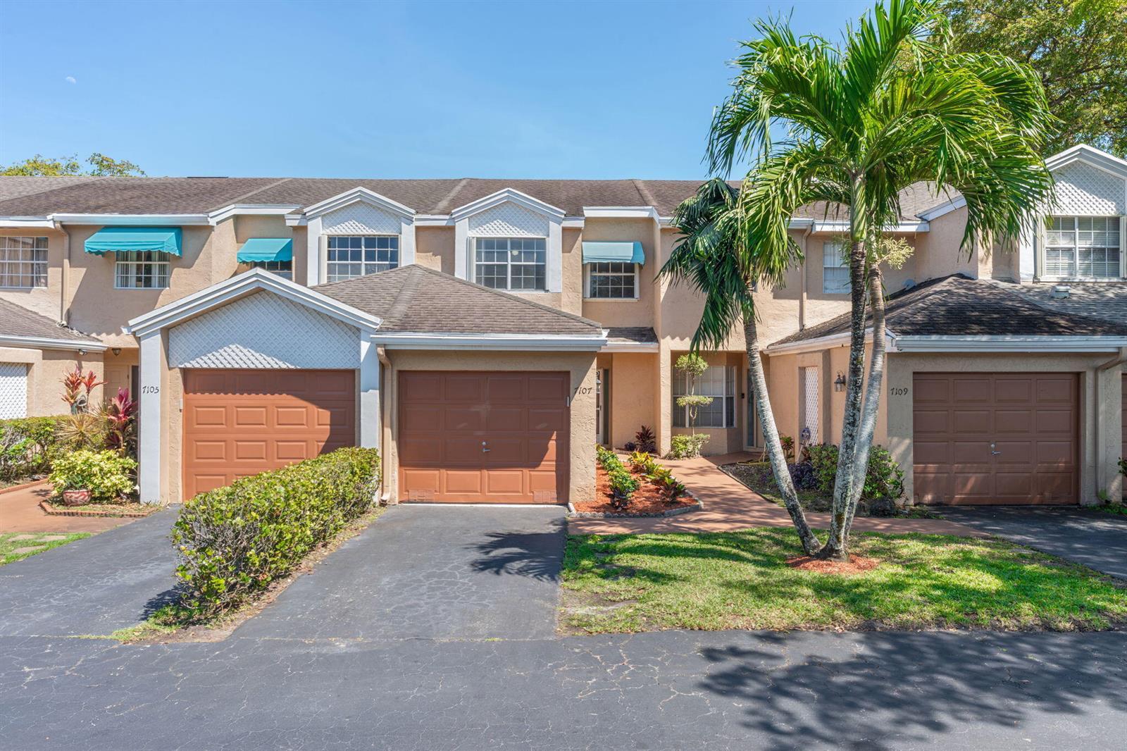 7107 Woodmont Way, Tamarac FL 33321 photo 3