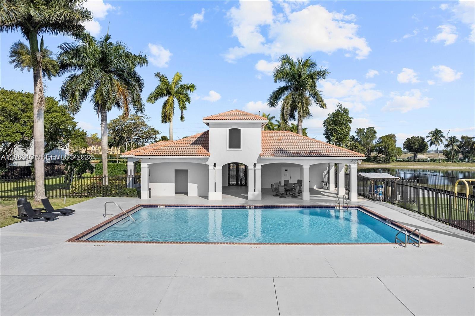 833 SW 148th Pl # 833, Miami FL 33194 photo 2