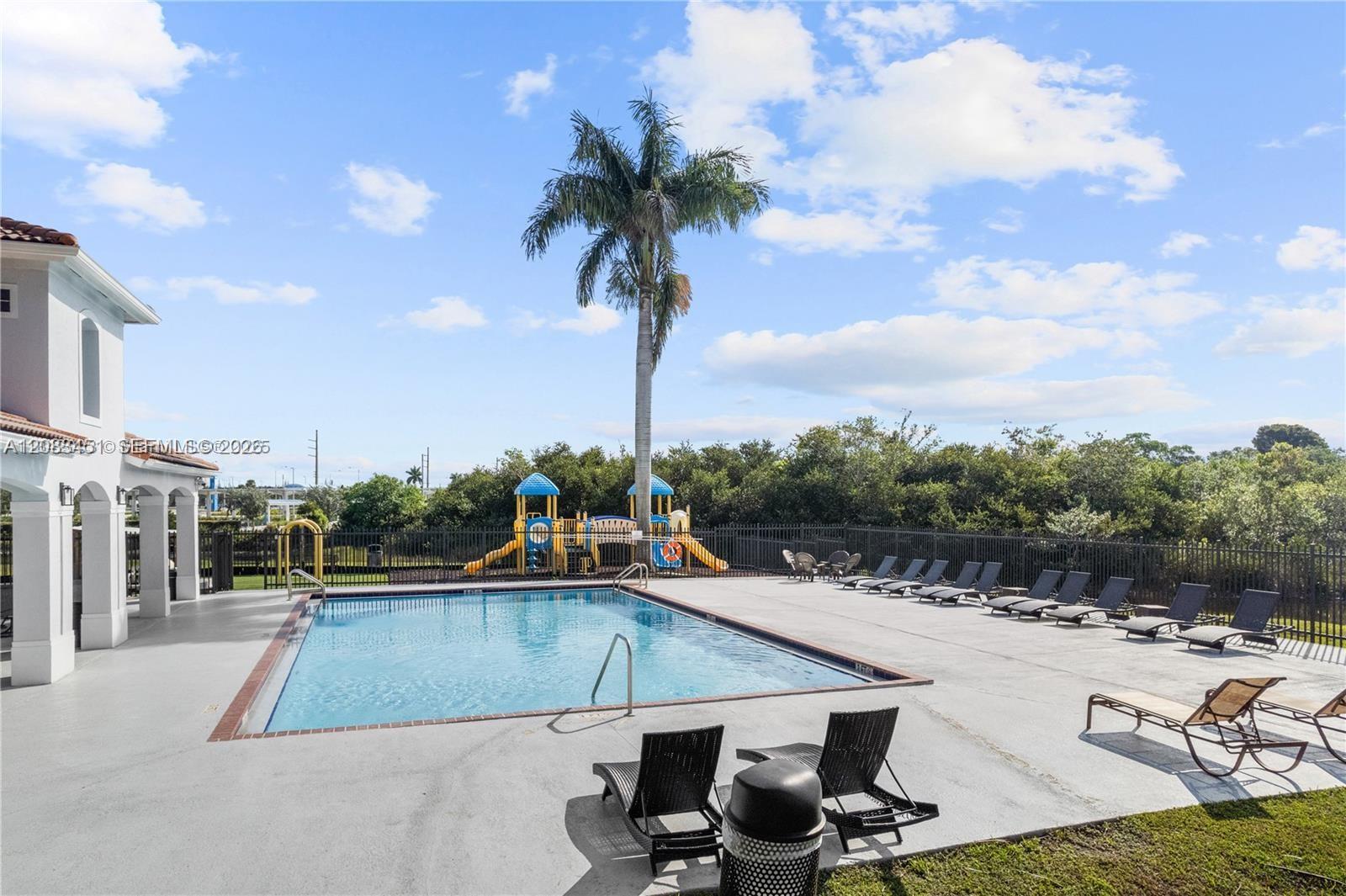 833 SW 148th Pl # 833, Miami FL 33194 photo 4