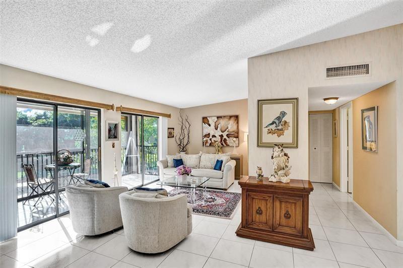 10783 W CLAIRMONT Circle # 205, Tamarac FL 33321 photo 5
