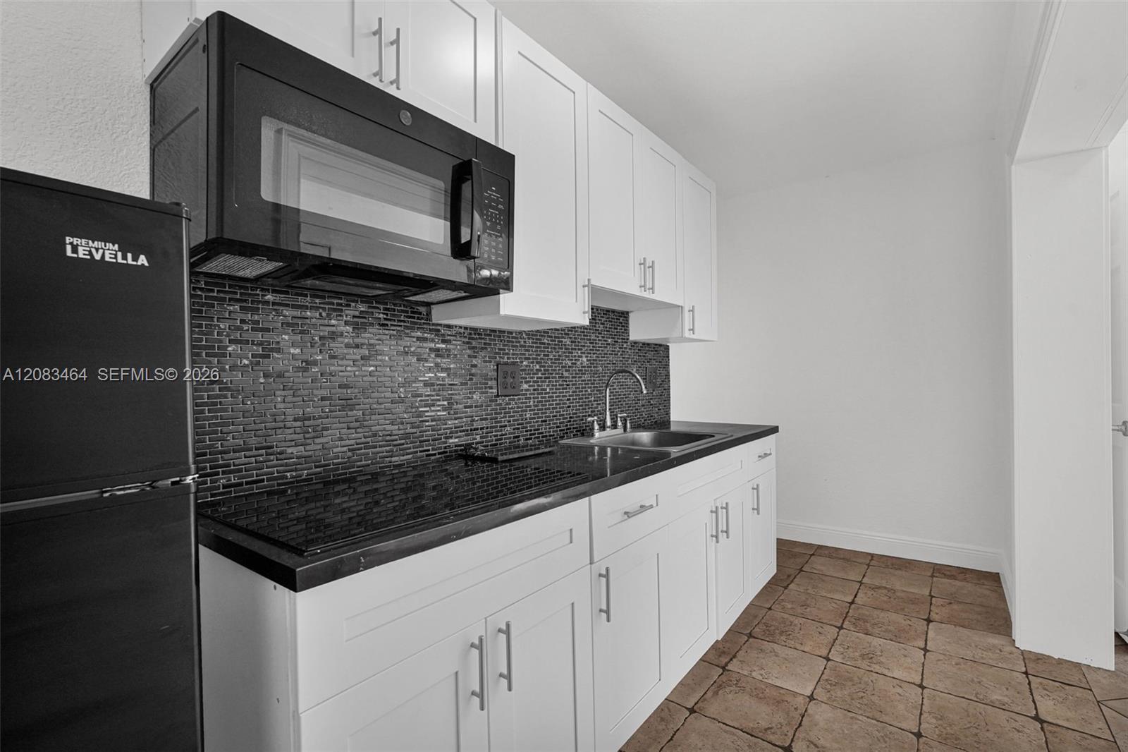 14500 NE 2nd Ave # 3, Miami FL 33161 photo 4