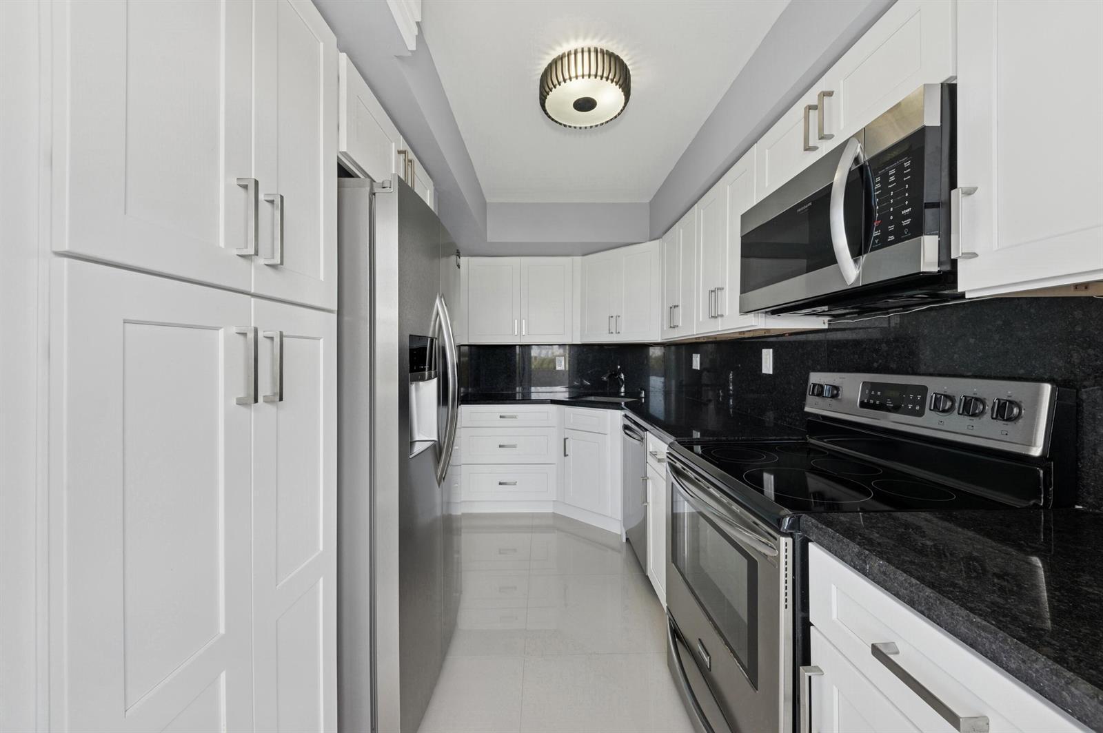 333 NE 21ST Avenue # 520, Deerfield Beach FL 33441 photo 5