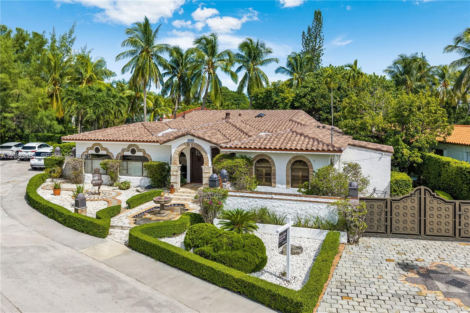 1150 N Biscayne Point Rd, Miami Beach FL 33141