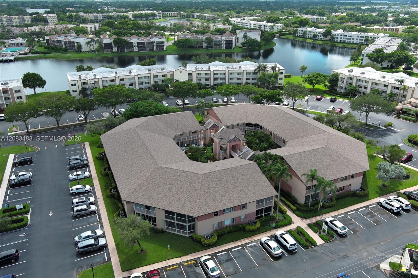 7245 S Devon Dr # 112, Tamarac FL 33321 photo 2