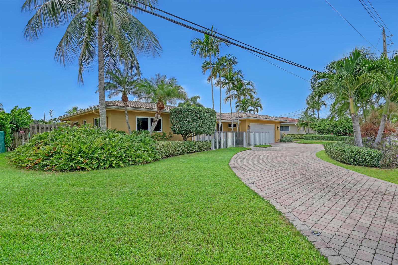 2100 NE 30th Street, Lighthouse Point FL 33064 photo 3