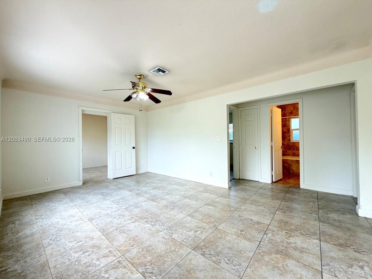 231 NW 4th St, Deerfield Beach FL 33441 photo 2