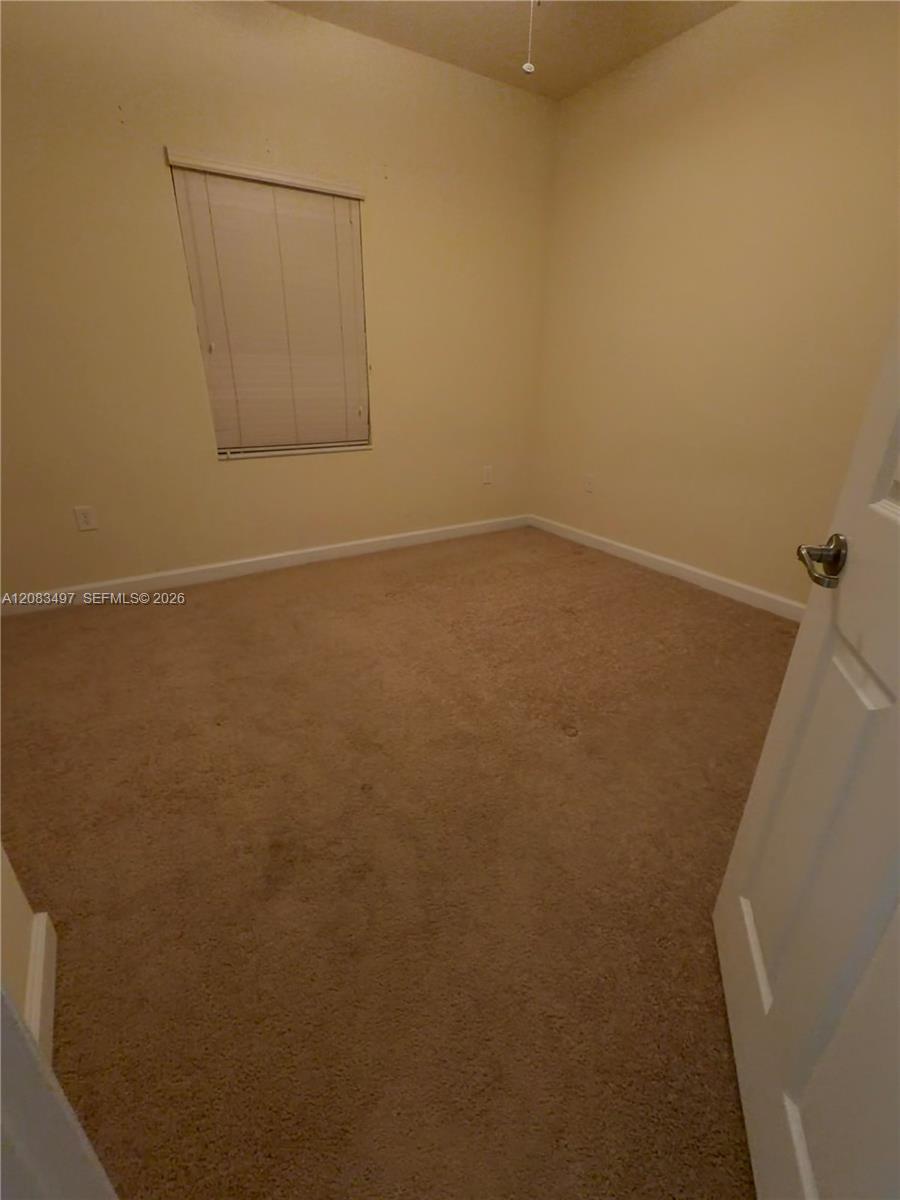 140 NE 28th Ter, Homestead FL 33033 photo 4