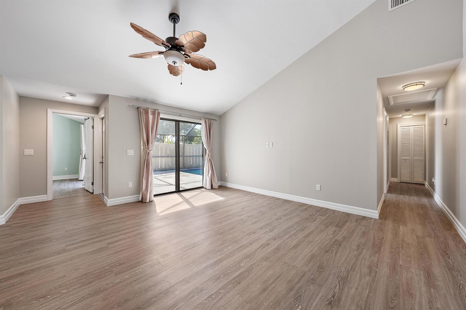5896 Golden Eagle Circle, Palm Beach Gardens FL 33418 photo 2