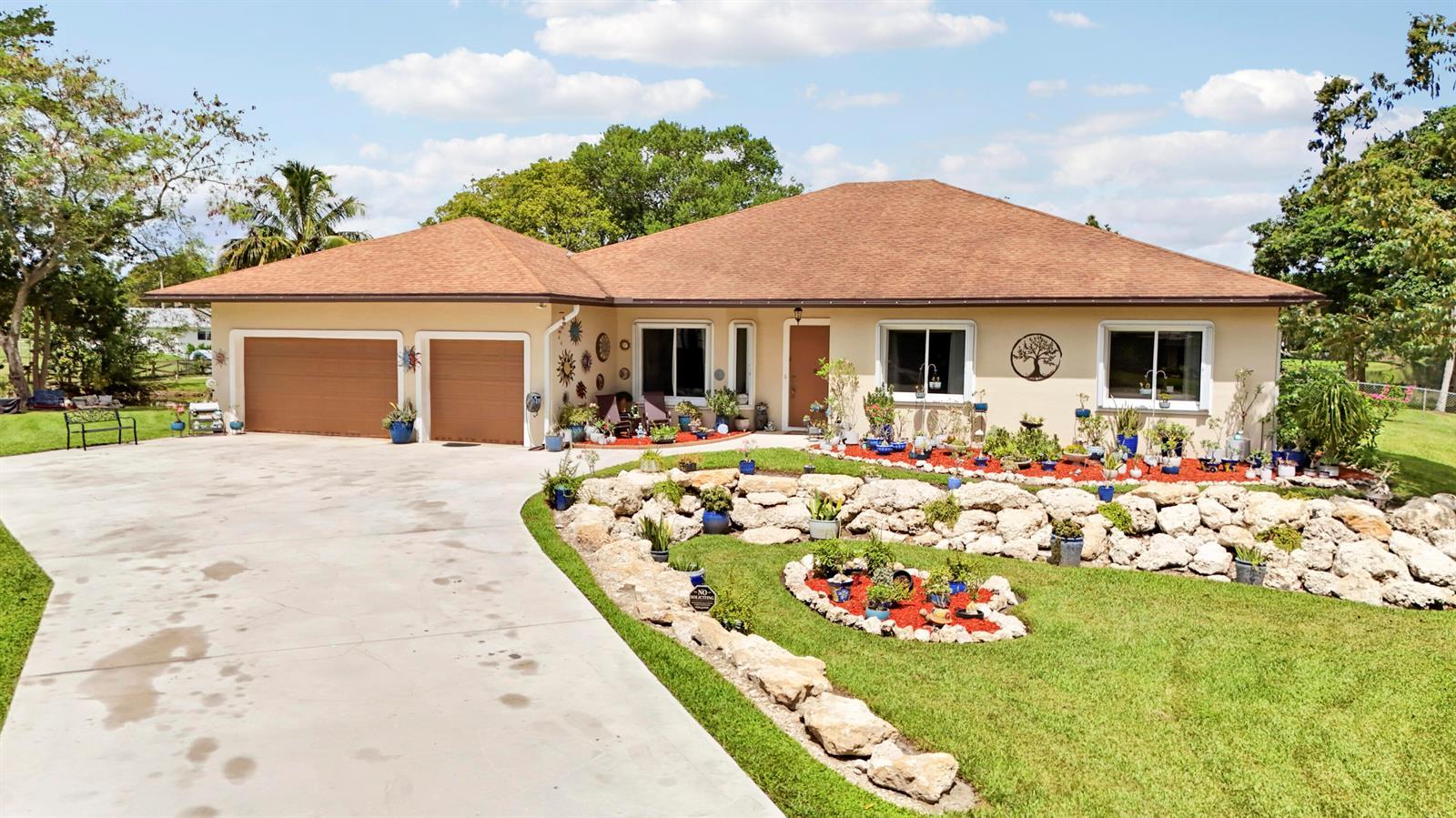 20231 SW 49TH Court, Southwest Ranches FL 33332 photo 2