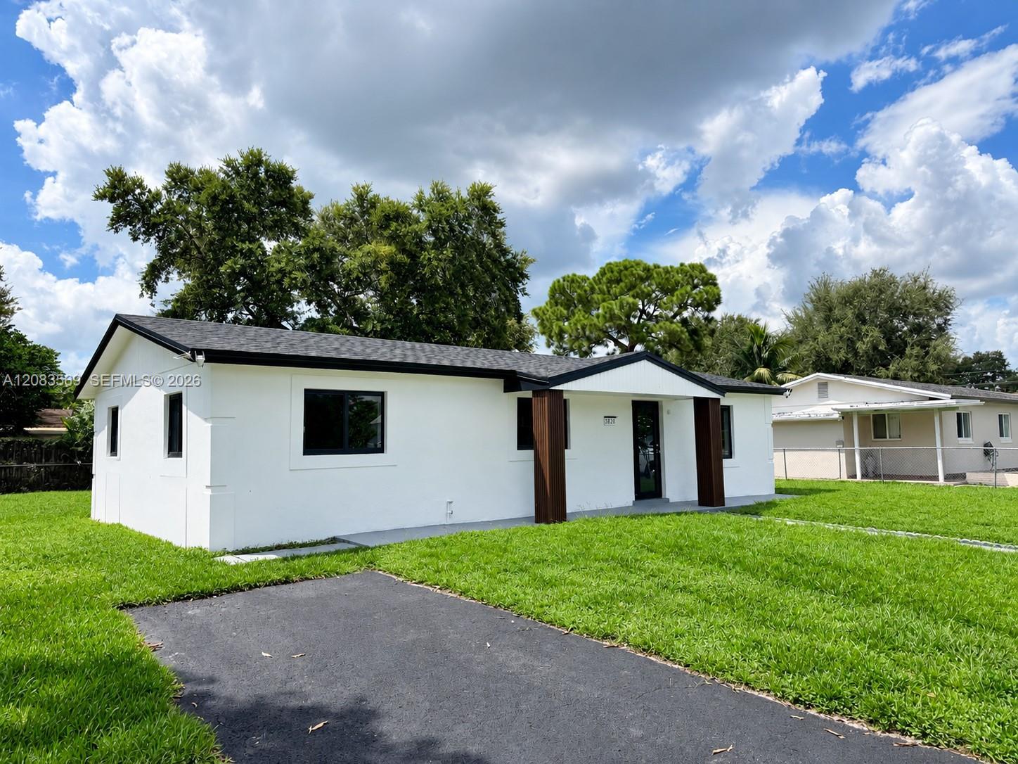 3820 NW 210th Ter, Miami Gardens FL 33055 photo 3