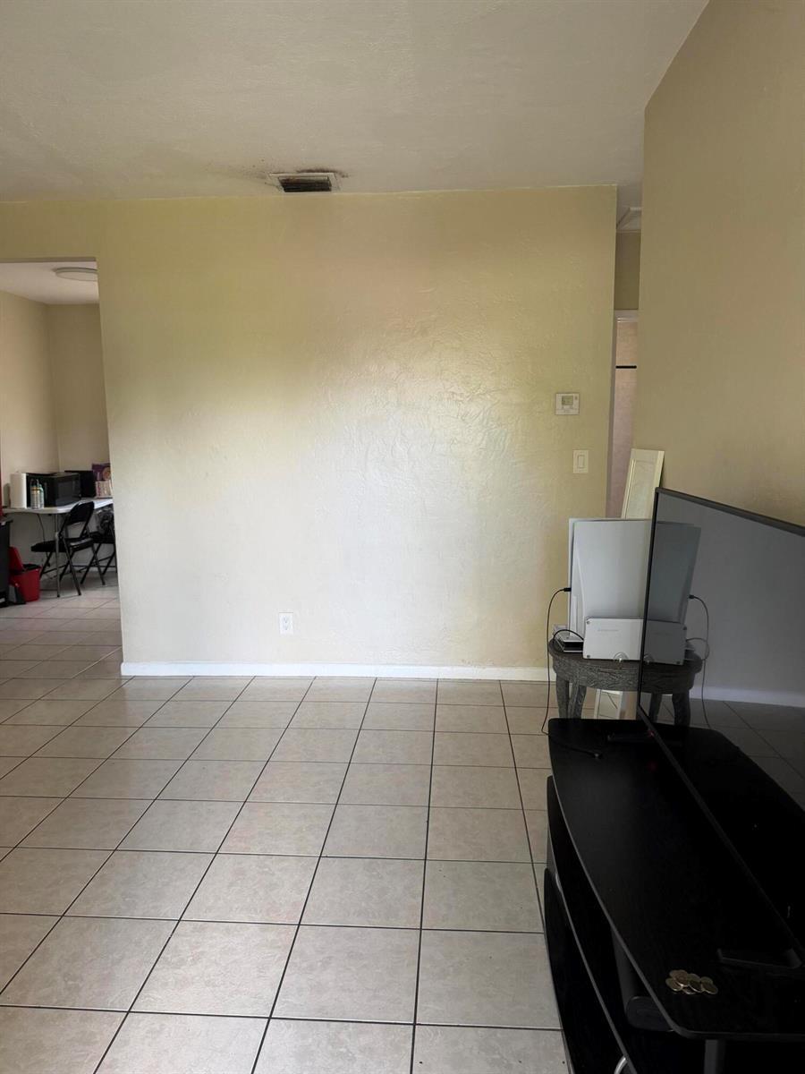 2501 SW 3RD Street, Fort Lauderdale FL 33312 photo 3