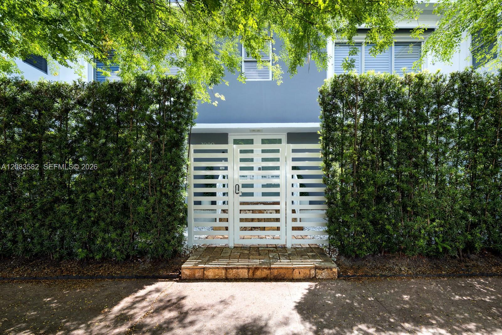 3909 Garden Ave # 1, Miami Beach FL 33140
