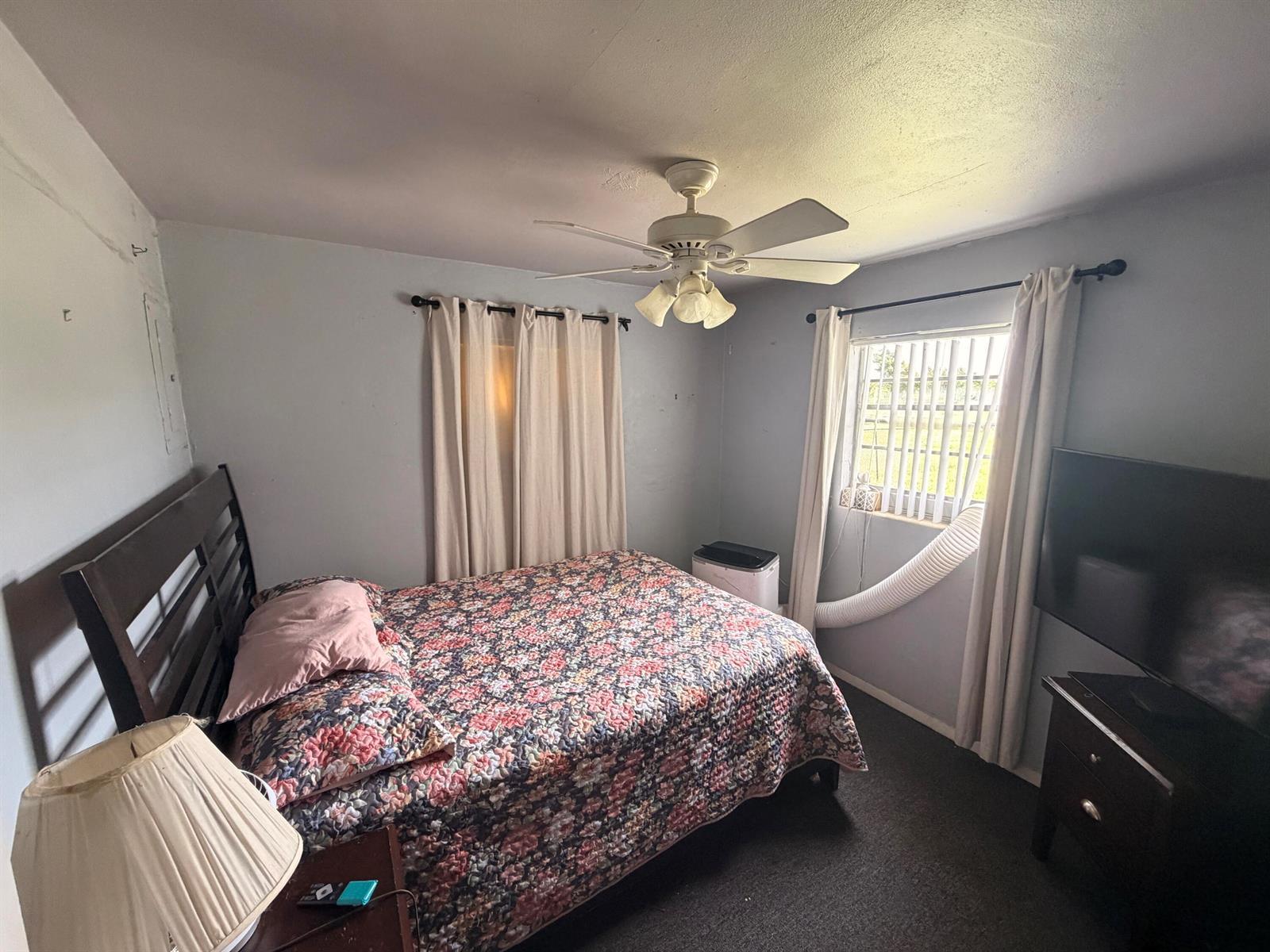 1906 N 16th Court, Fort Pierce FL 34950 photo 3