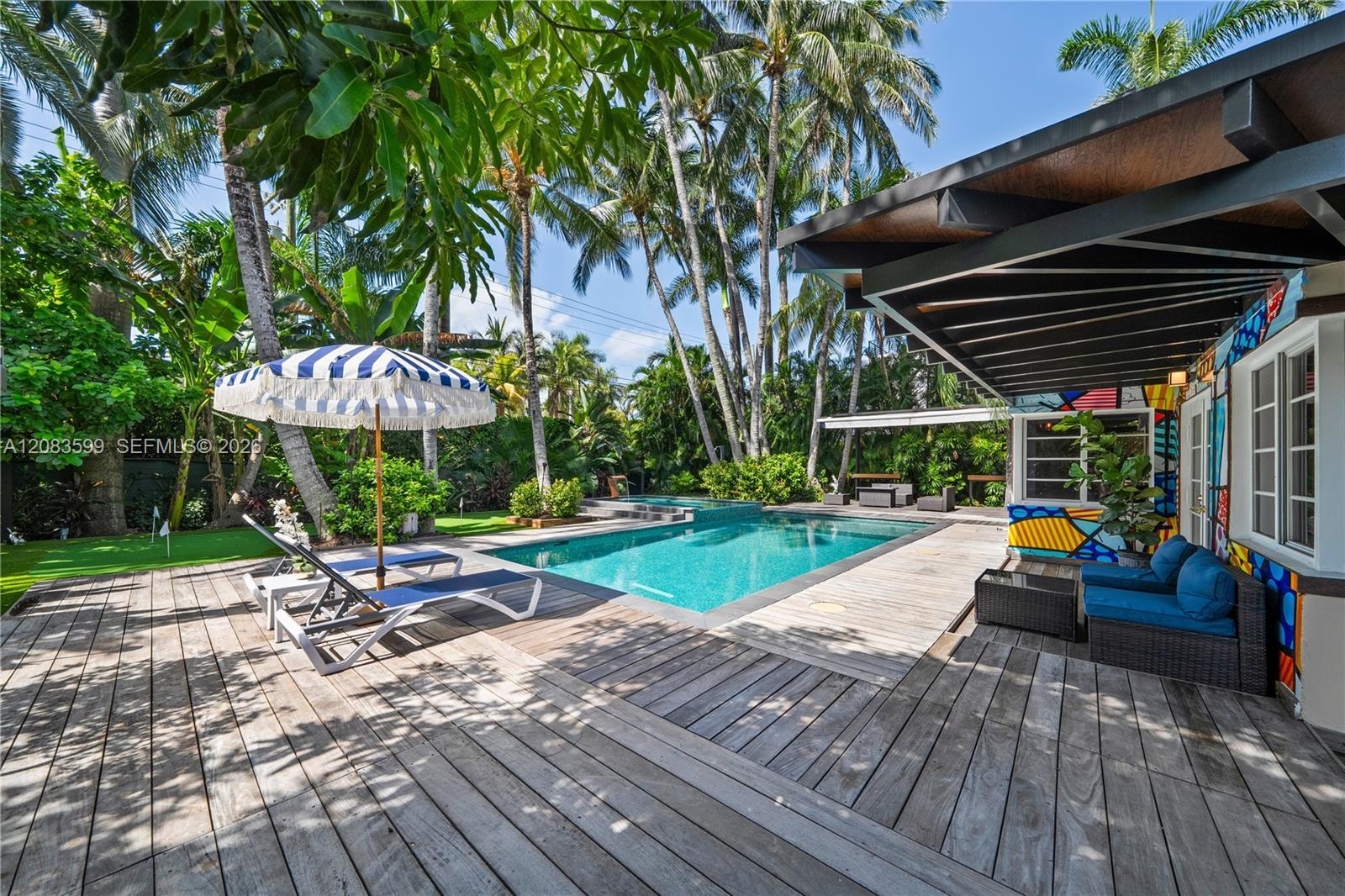 238 E San Marino Dr, Miami Beach FL 33139