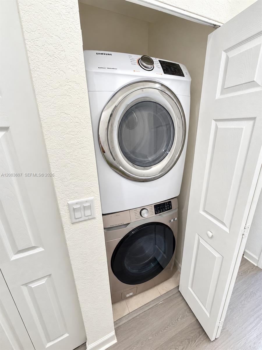 3393 W 105th Ter, Hialeah FL 33018 photo 3