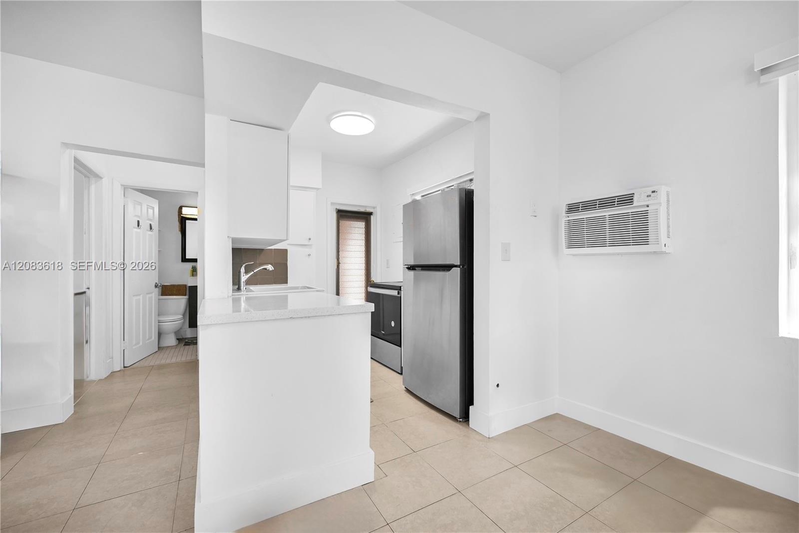 1195 Marseille Dr # 5, Miami Beach FL 33141 photo 5
