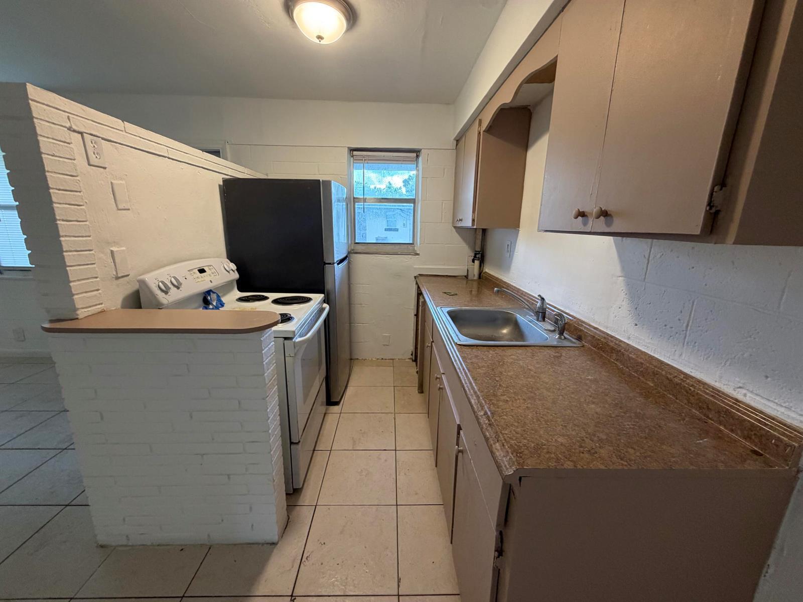 711 NW 4TH Avenue # 2, Fort Lauderdale FL 33311 photo 2