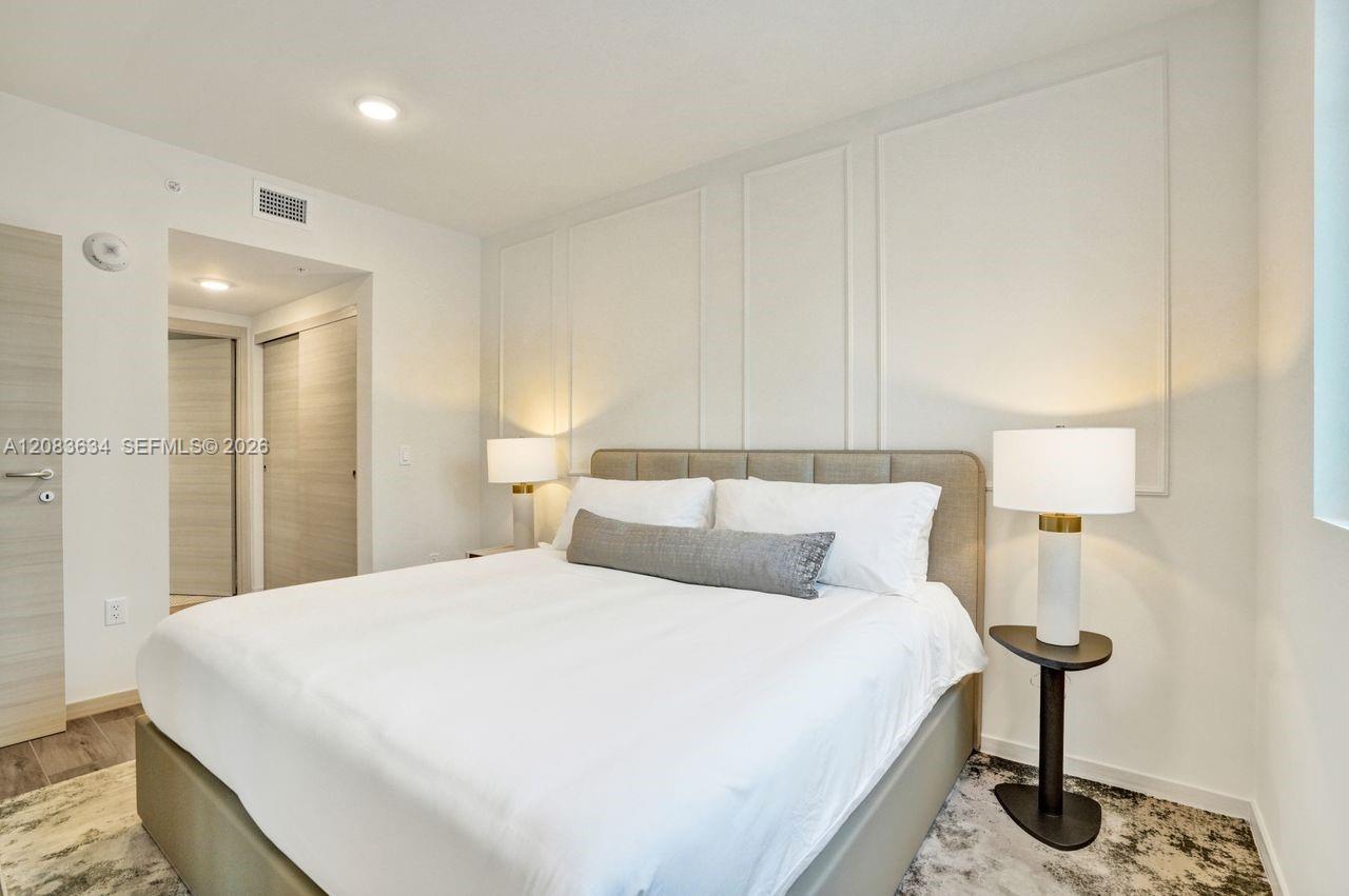 4220 LAGUNA ST # 403, Coral Gables FL 33146 photo 3