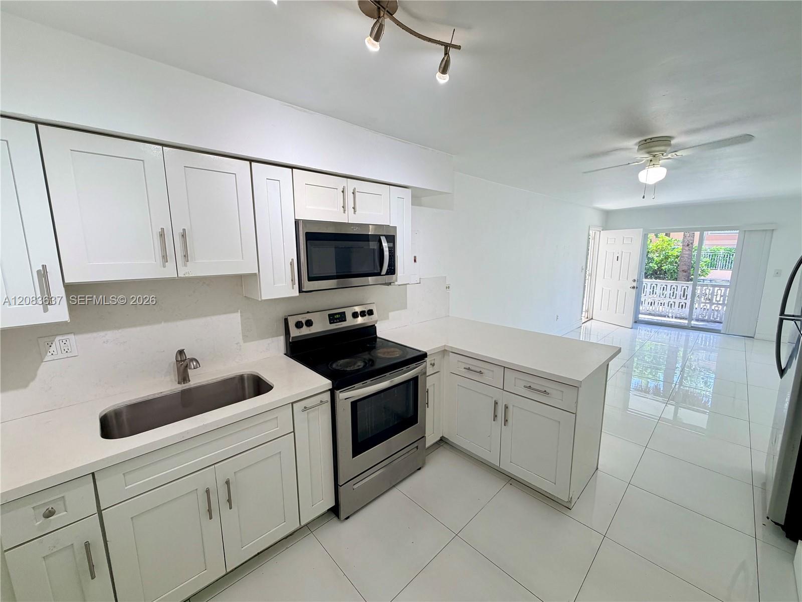 1057 SW 7th St # 1, Miami FL 33130 photo 4