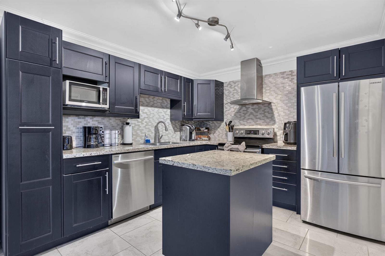 1520 NE 34TH Court, Pompano Beach FL 33064 photo 2