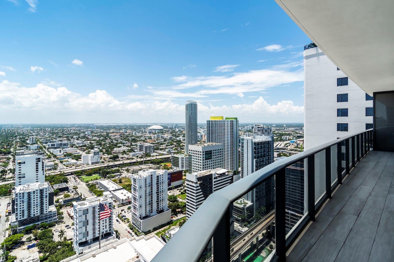 55 SW 9th St # 4206, Miami FL 33130 photo 3