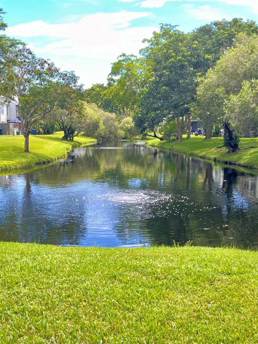 311 Georgian Park Drive, Jupiter FL 33458 photo 3