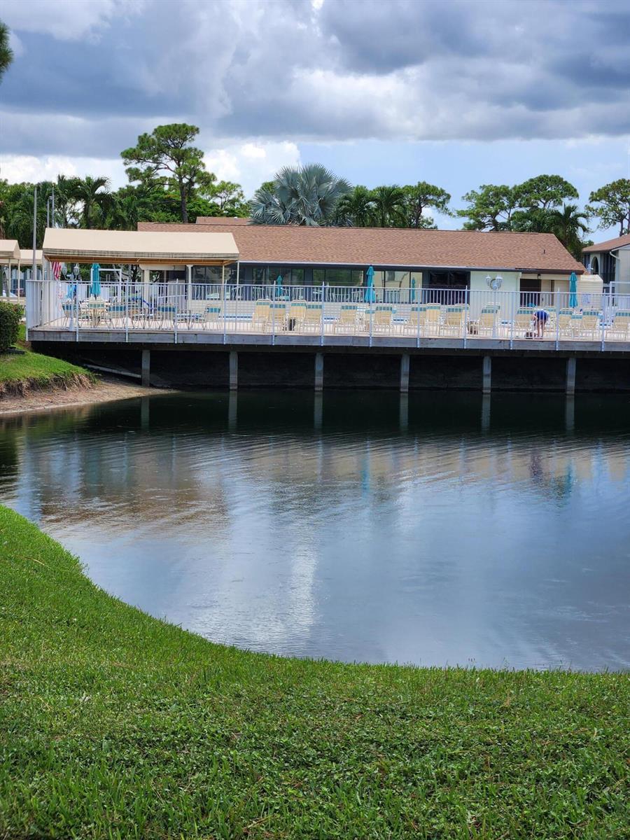 311 KNOTTY PINE Circle # 1, FL 33463
