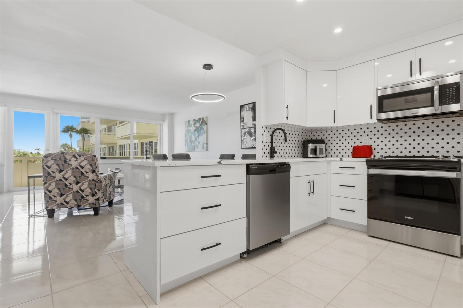 3200 NE 36th Street Unit 318, Fort Lauderdale FL 33308 photo 2