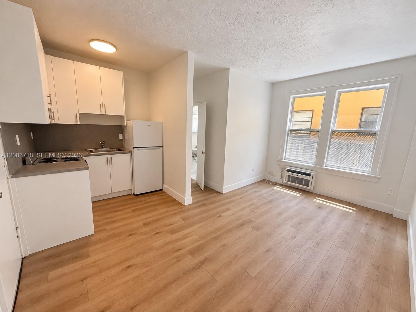 1615 Pennsylvania Ave # 6, Miami Beach FL 33139 photo 2