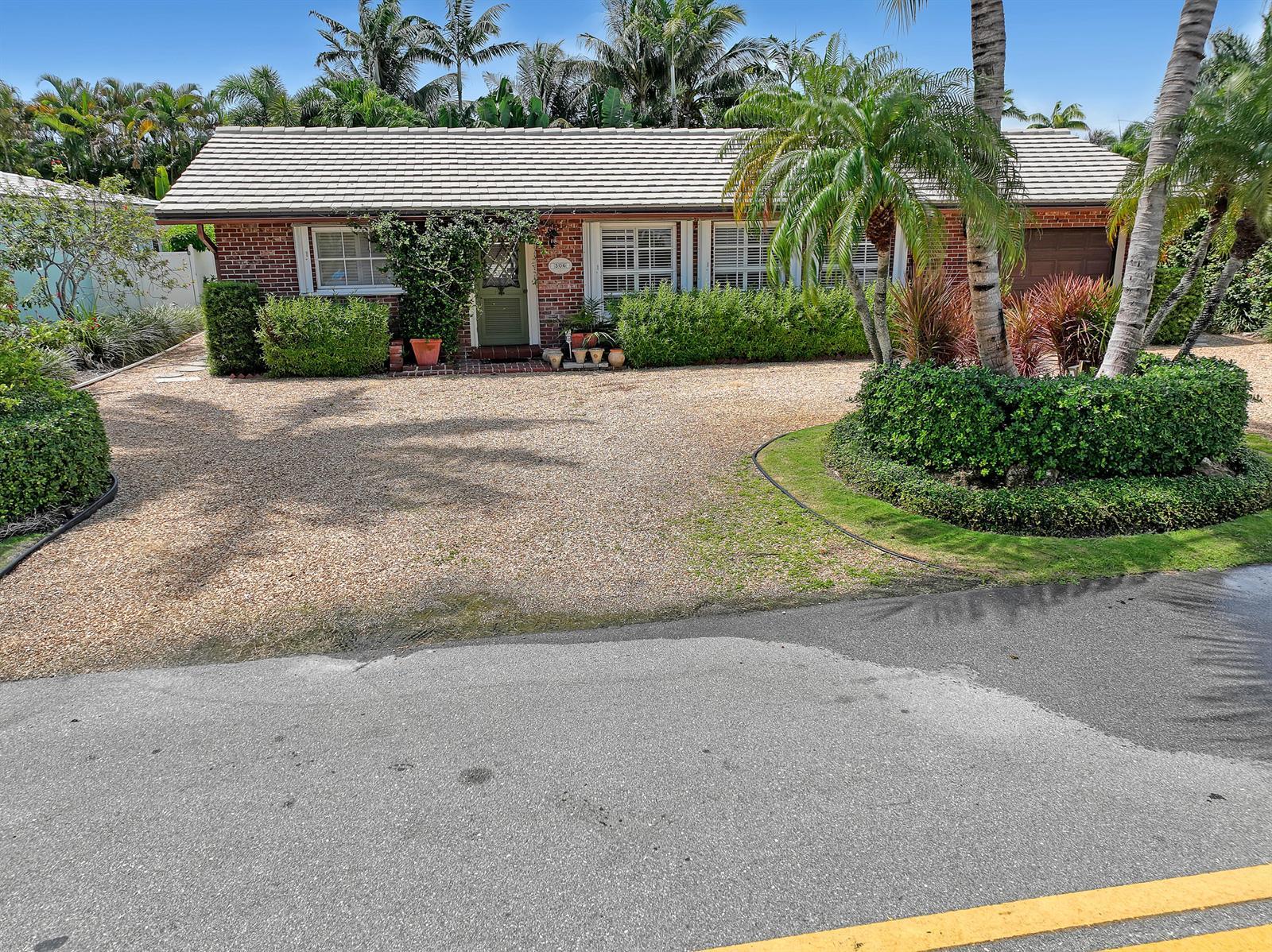 306 CASCADE Lane, Palm Beach Shores FL 33404 photo 4