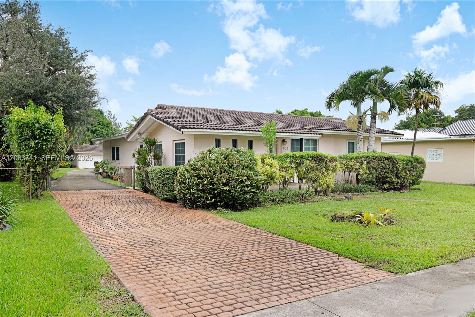 633 NE 119th St, Biscayne Park FL 33161 photo 2