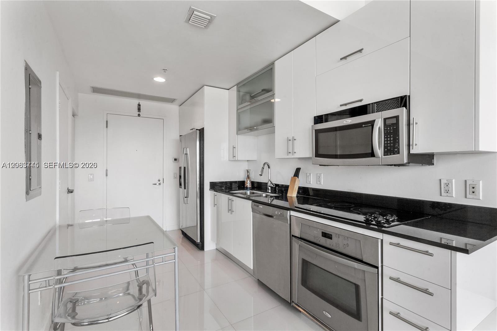 60 SW 13th St # 2219, Miami FL 33130 photo 3