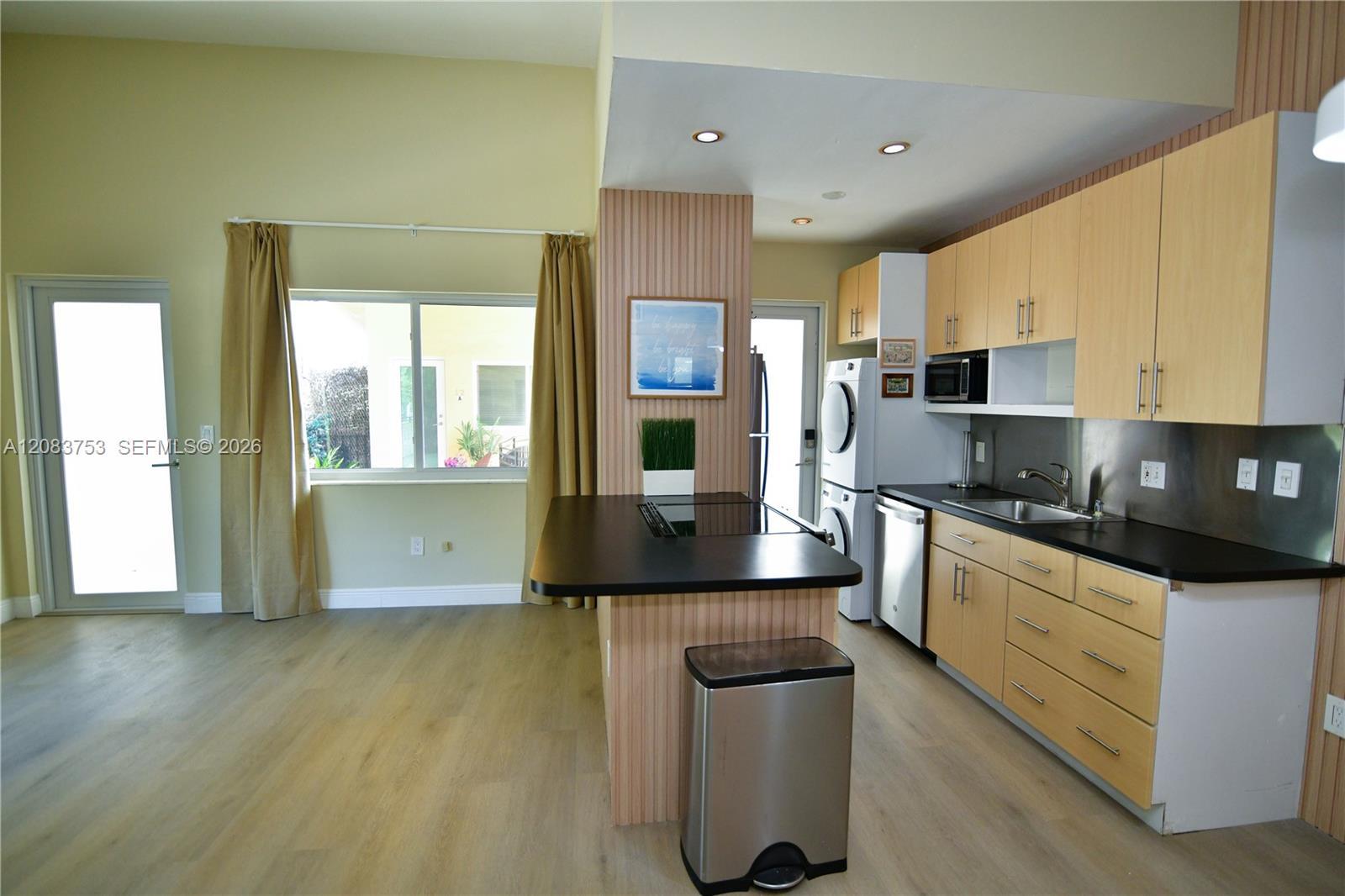 65 Washington Ave # 26, Miami Beach FL 33139 photo 3