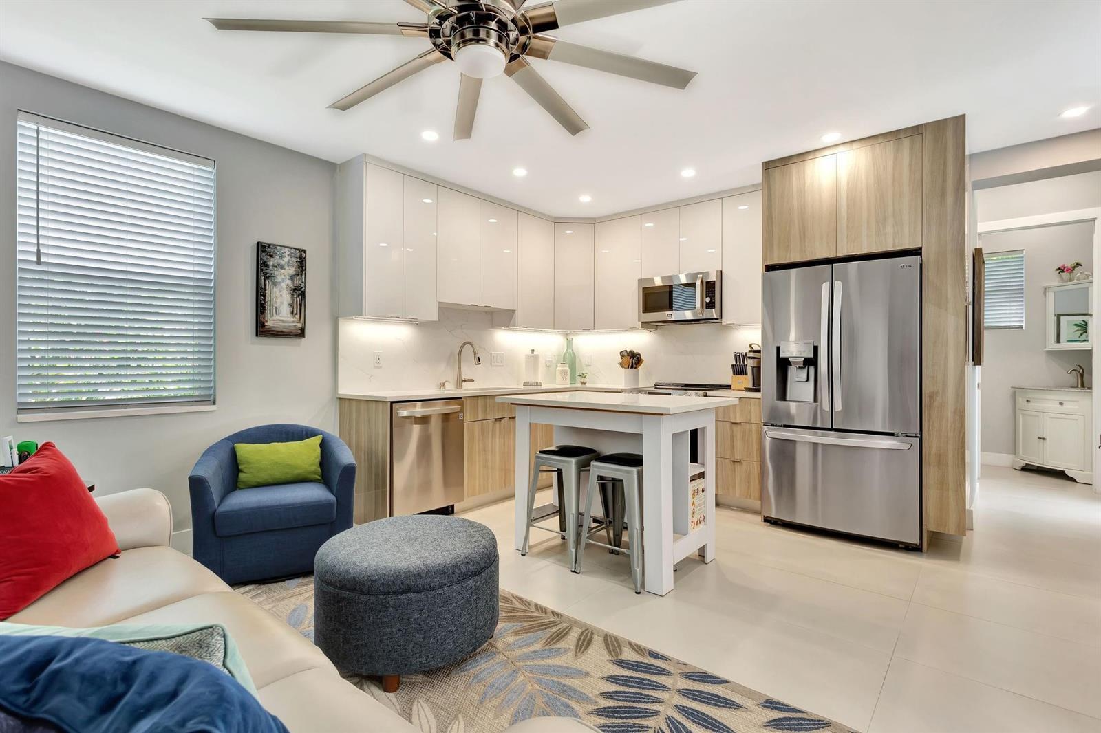 397 SUNDIAL Circle # 397, Margate FL 33068 photo 5