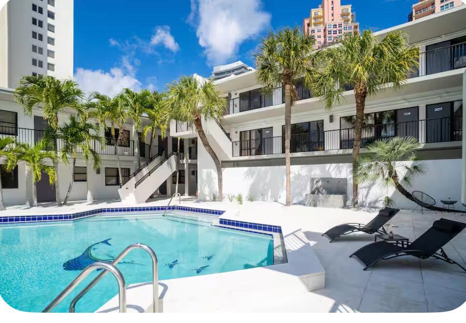 2100 NE 33RD Avenue # 104, Fort Lauderdale FL 33305