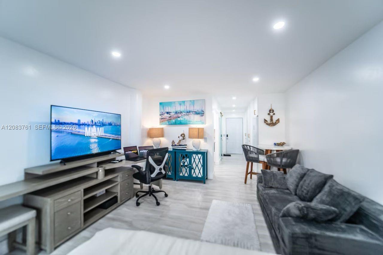 7904 West Dr # 903, North Bay Village FL 33141 photo 4