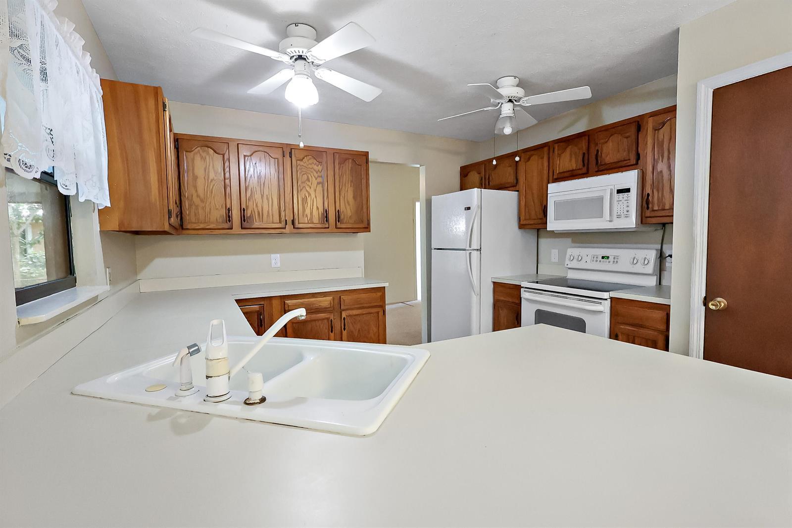 878 SW McComb Avenue, Port St. Lucie FL 34953 photo 4