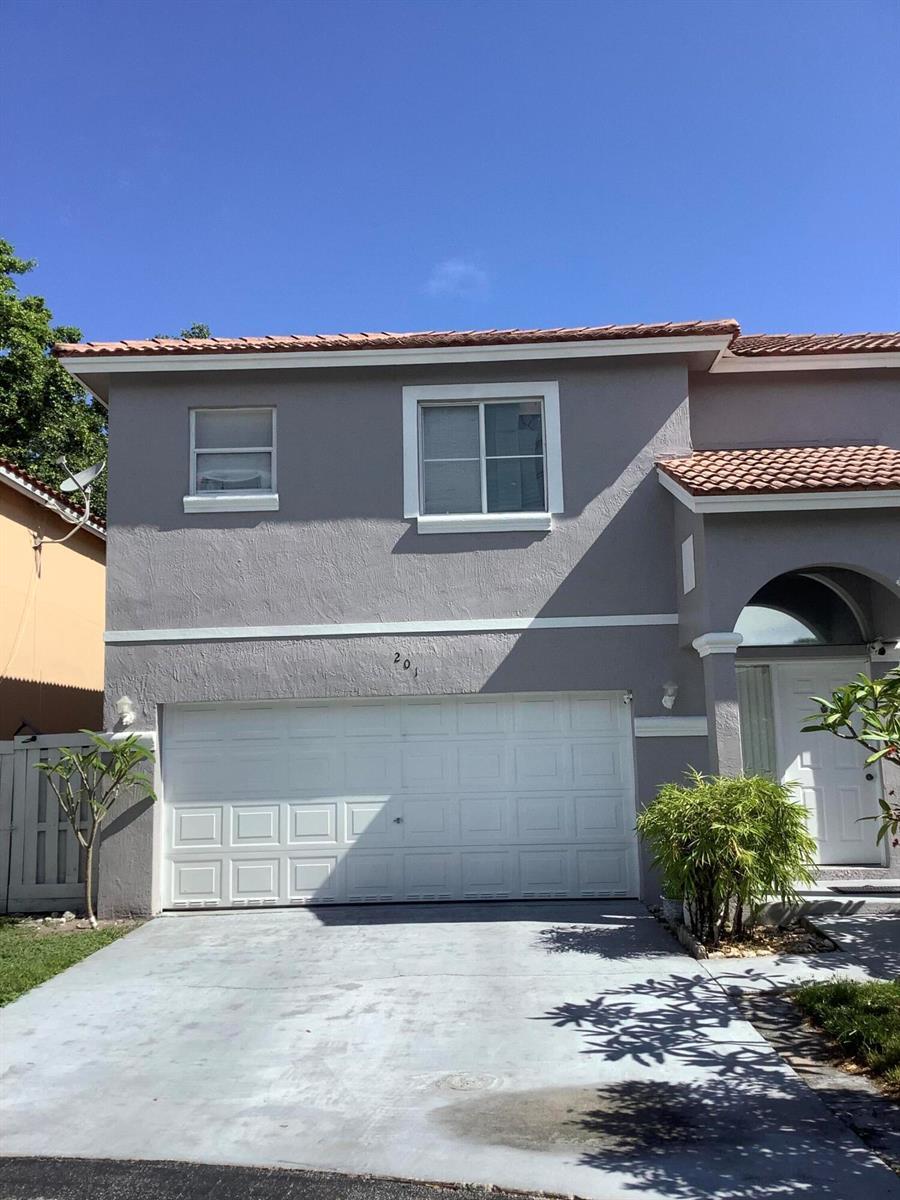201 SW 98th Terrace, Pembroke Pines FL 33025 photo 5