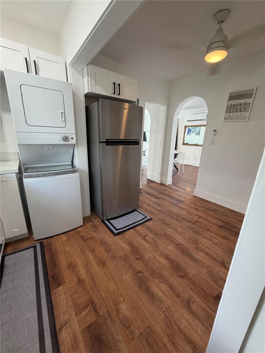 817 Tyler St # 8, Hollywood FL 33019 photo 5
