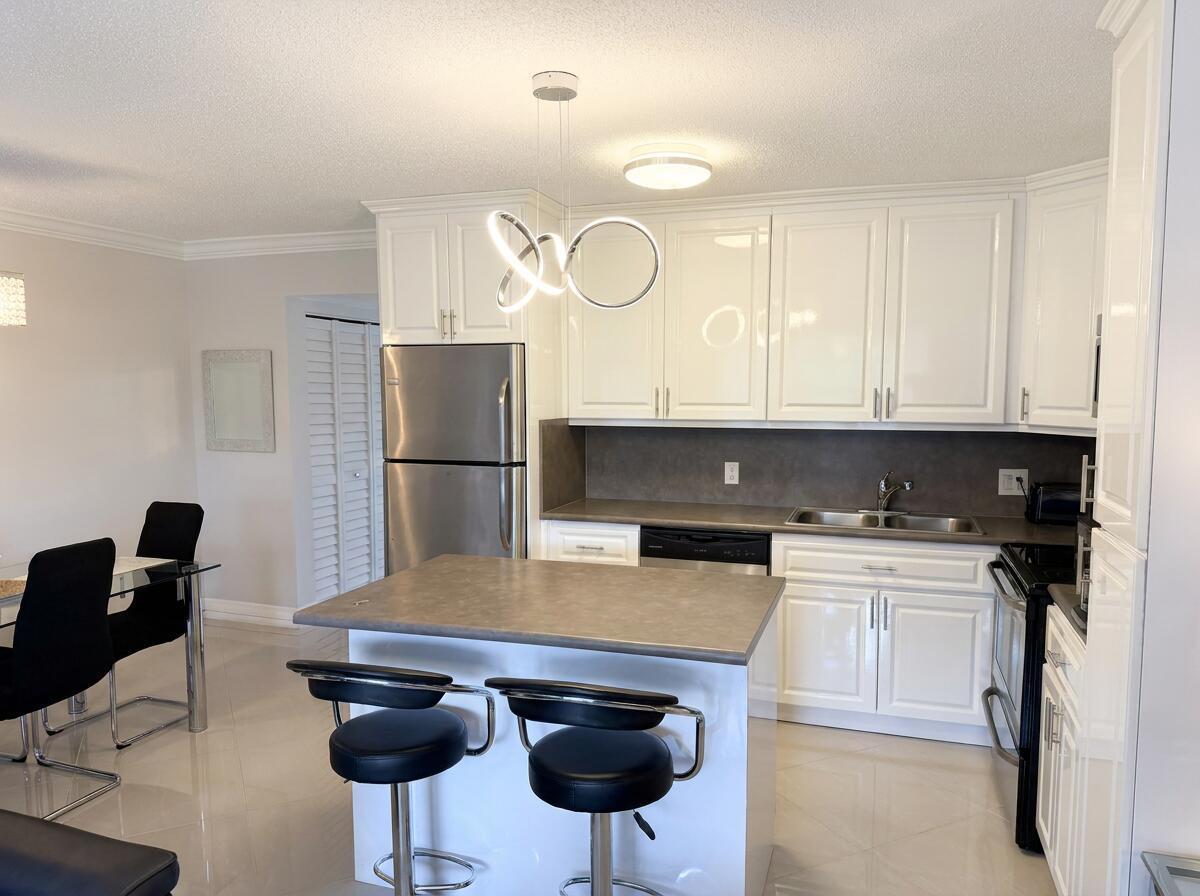 37 OAKRIDGE C # 37, Deerfield Beach FL 33442 photo 5