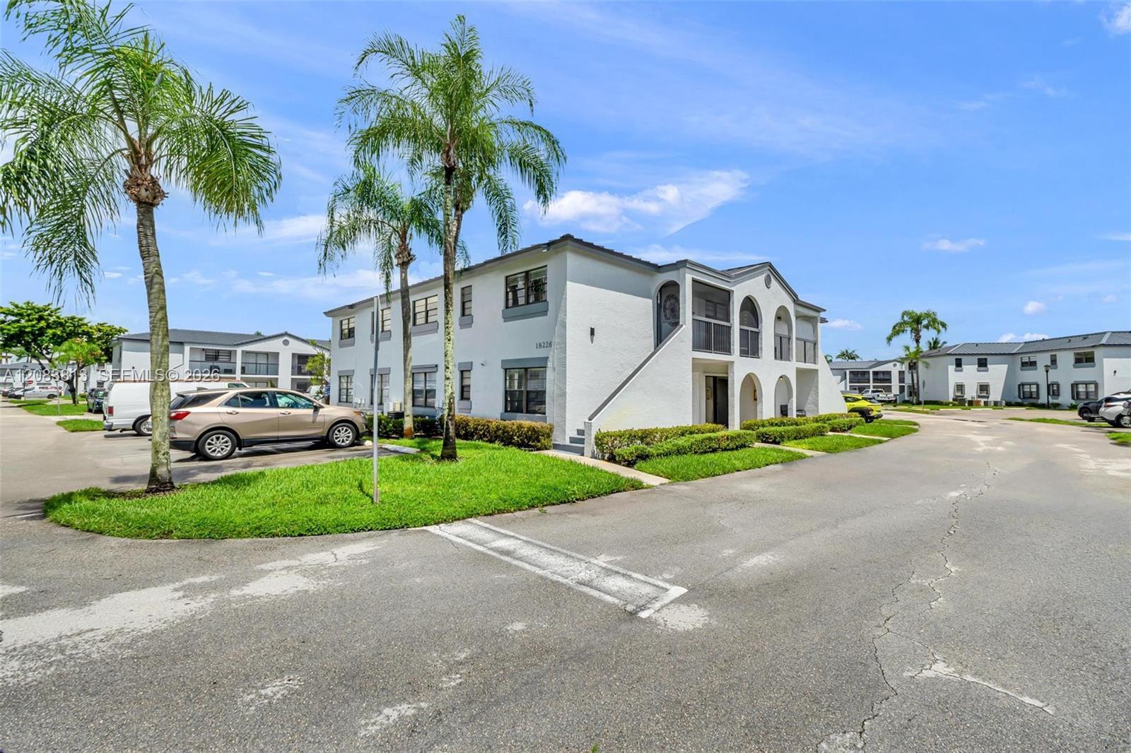 18226 Mediterranean Blvd # 16, Hialeah FL 33015 photo 2