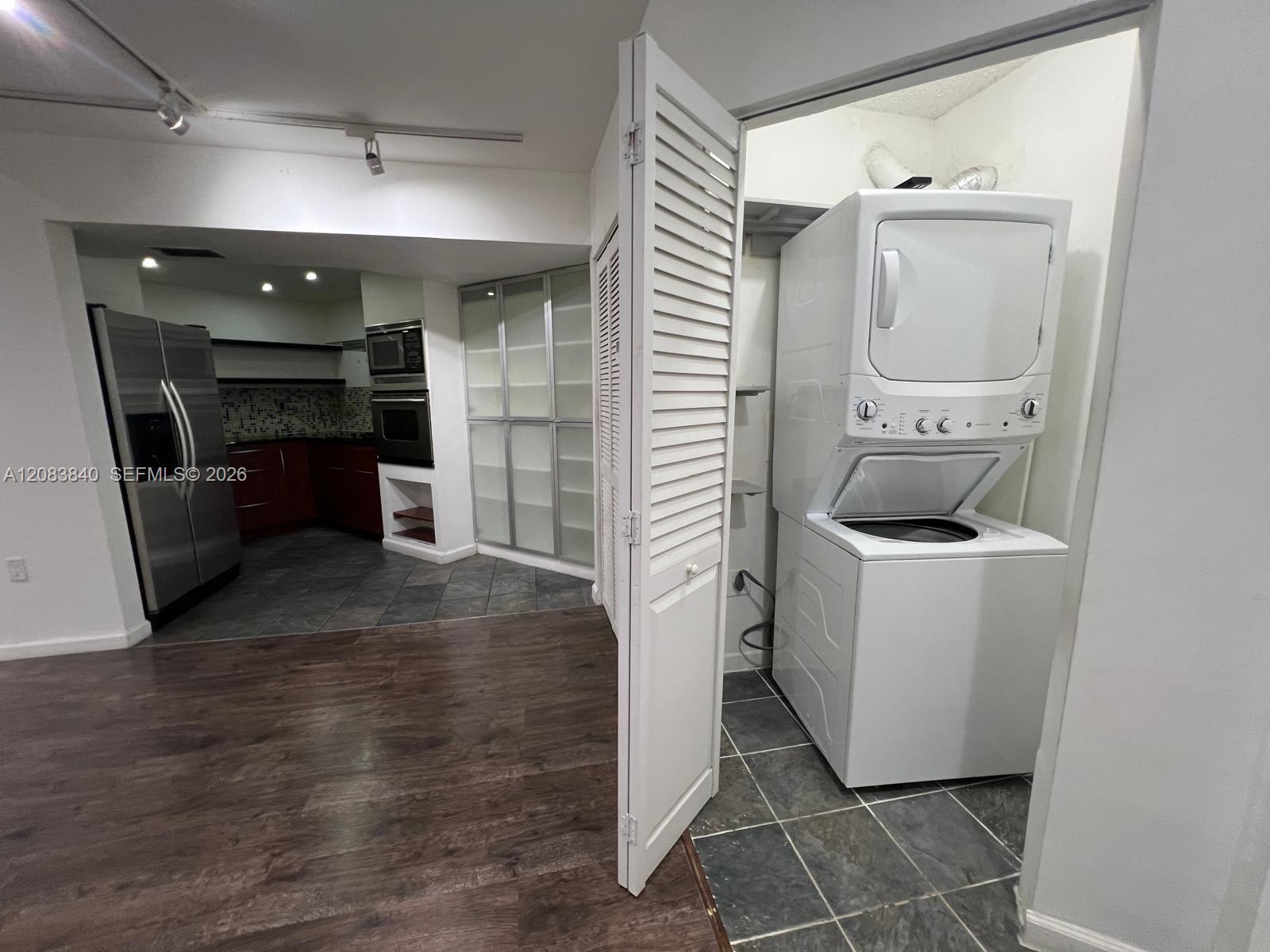 9715 Fontainebleau Blvd # E308, Miami FL 33172 photo 4