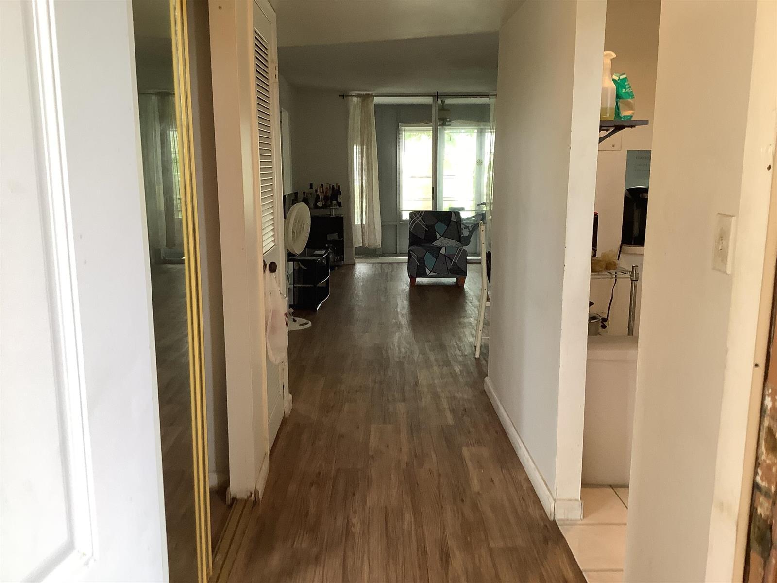 8400 Sunrise Lakes Boulevard Unit 101, Sunrise FL 33322 photo 4