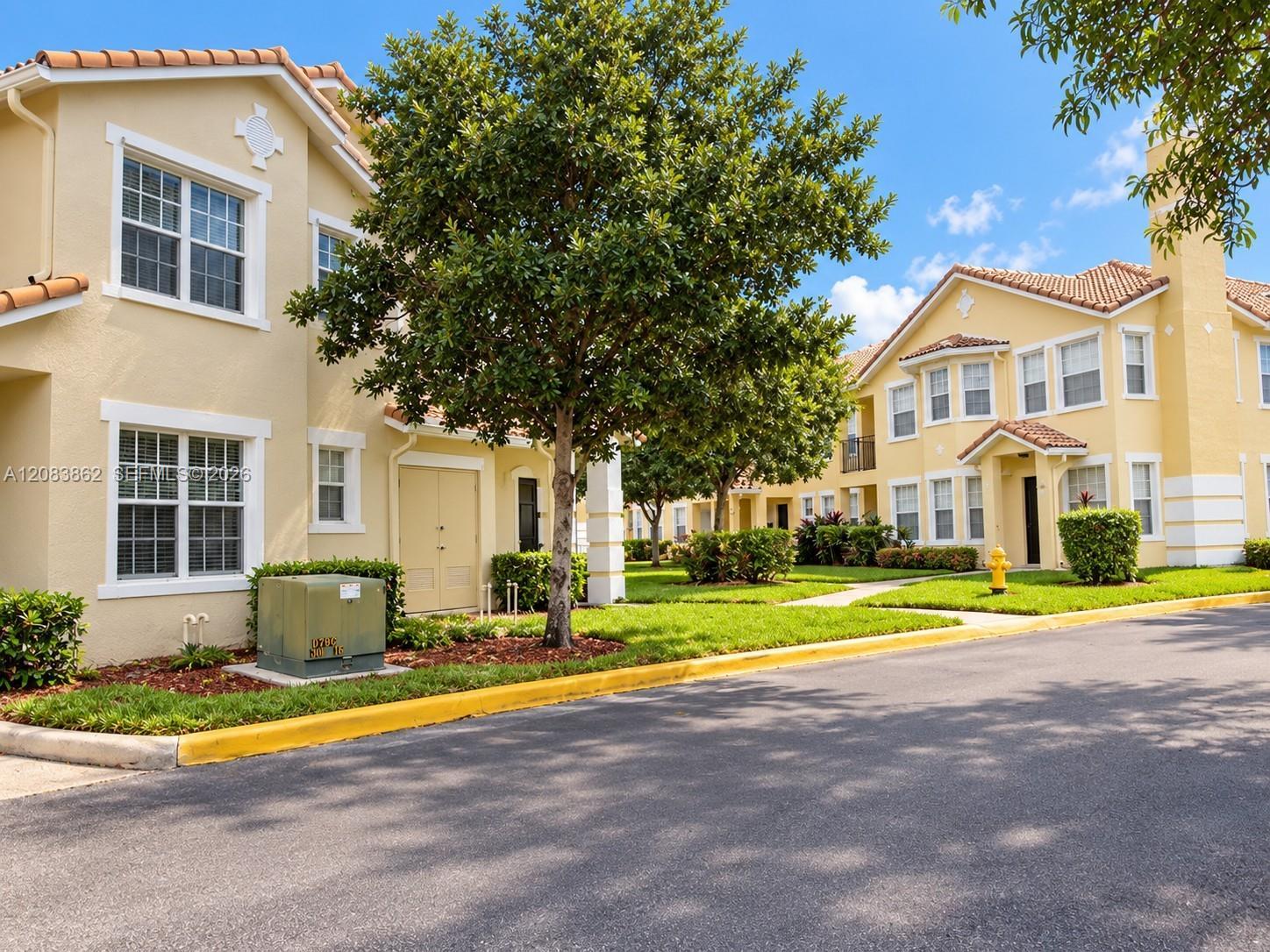 2304 Belmont Ln # 2304, North Lauderdale FL 33068 photo 2