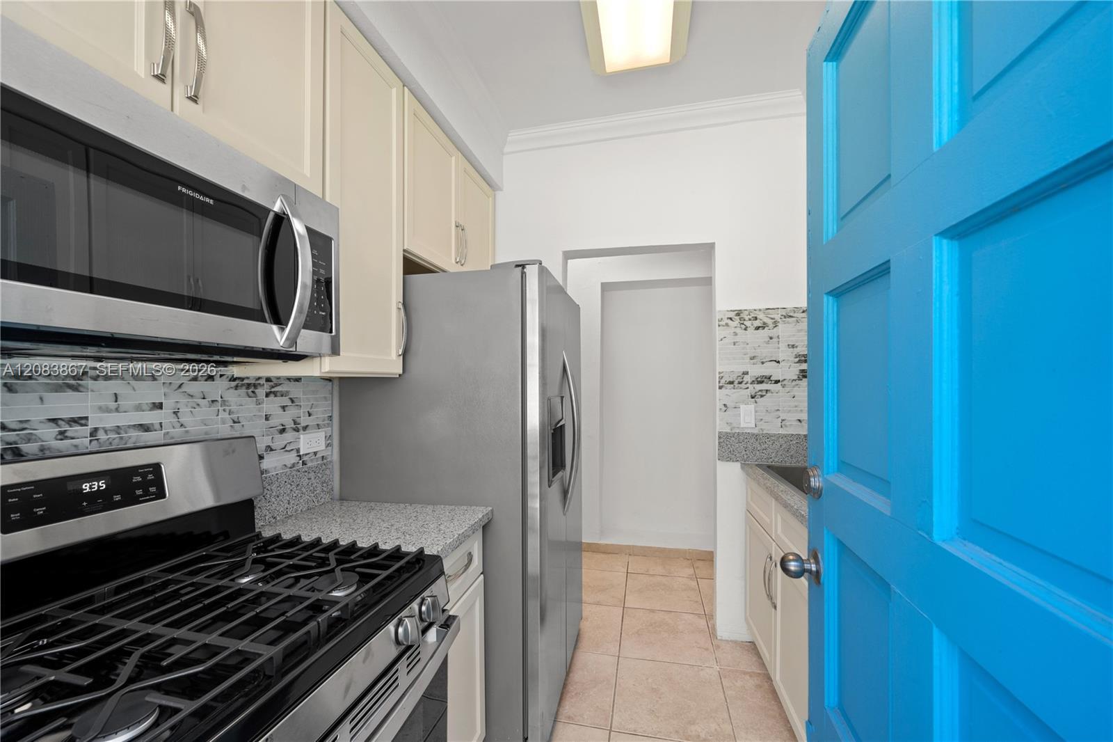 4720 Pine Tree Dr # 6, Miami Beach FL 33140 photo 3