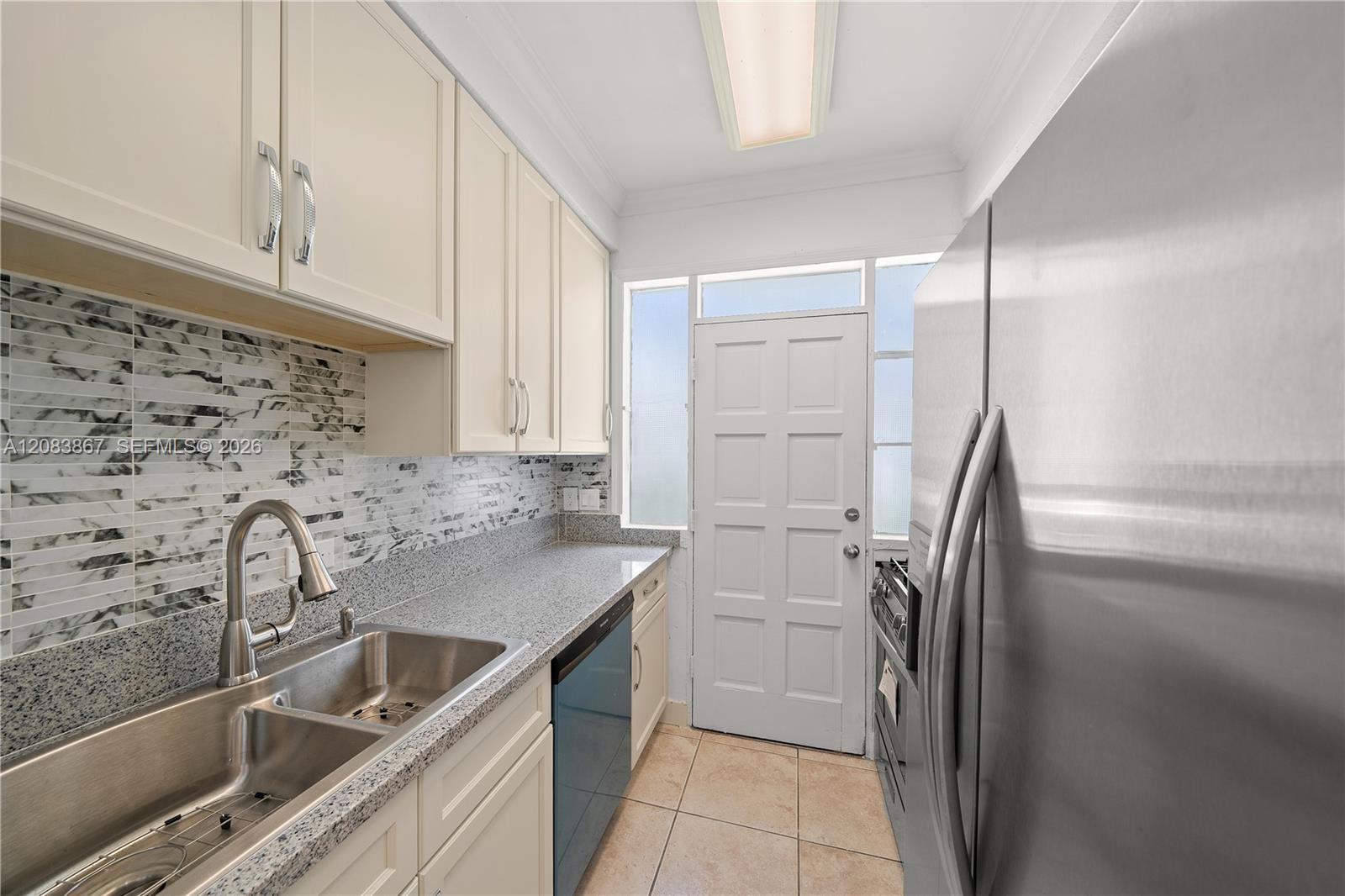 4720 Pine Tree Dr # 6, Miami Beach FL 33140 photo 4