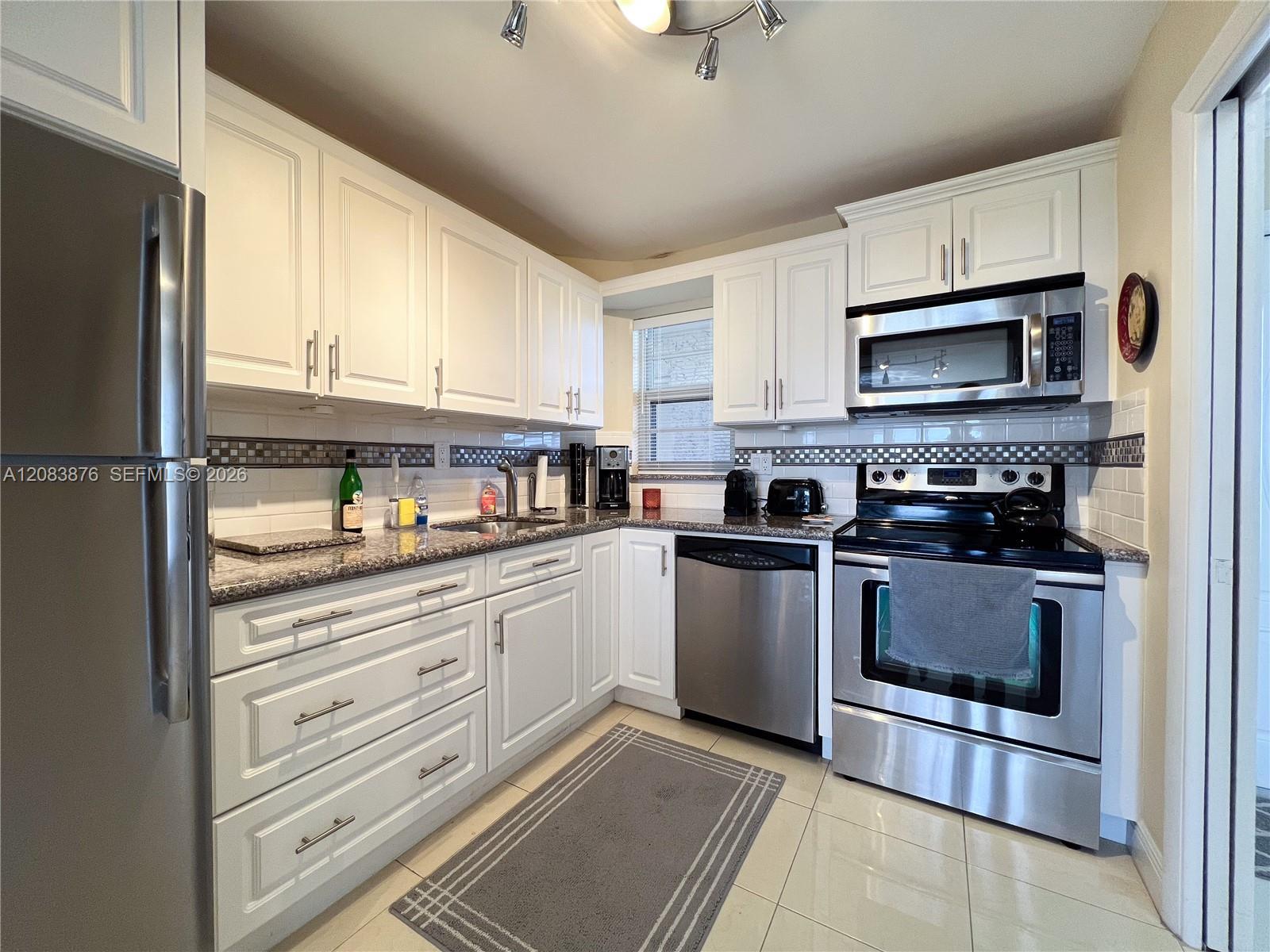 8900 Washington Blvd # 401A, Pembroke Pines FL 33025 photo 2